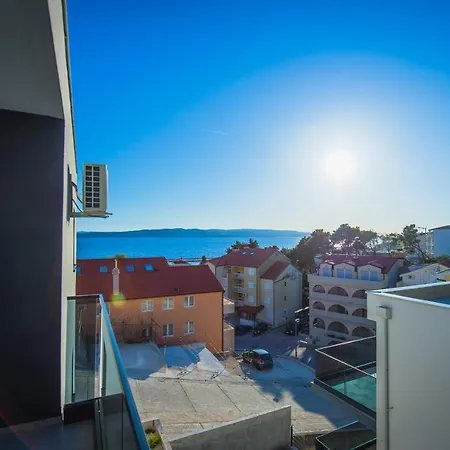 Deluxe 2 Bedroom With Sea View Apartment