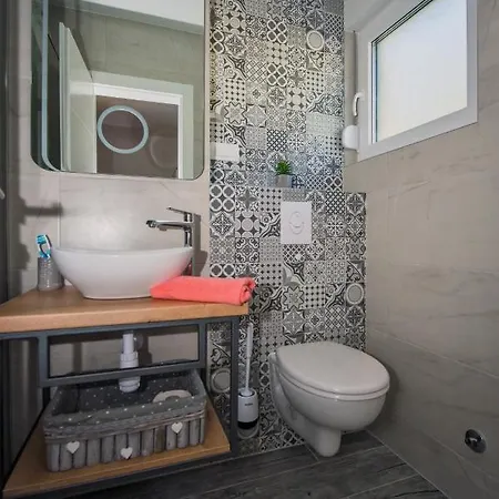 شقة Deluxe 2 Bedroom With Sea View Baška Voda