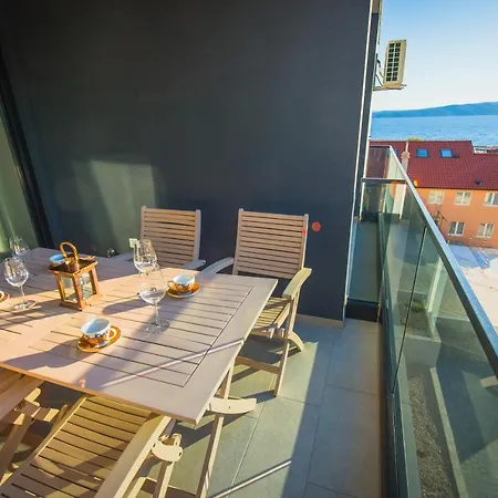 Apartment Deluxe 2 Bedroom With Sea View *