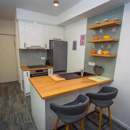 Apartment Deluxe 2 Bedroom With Sea View *
