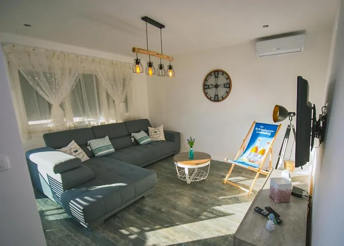 Deluxe 2 Bedroom With Sea View Apartmán *