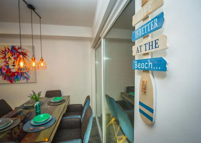 Deluxe 2 Bedroom With Sea View *